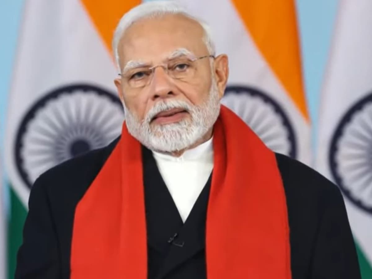 Prime Minister pays tribute to defenders of Democracy on Samvidhan Hatya Diwas