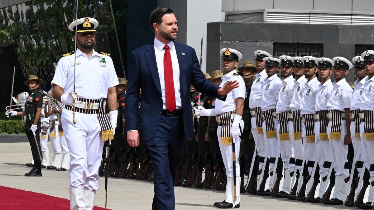 अमेरिका के उपराष्ट्रपति जे डी वांस का भारत दौरा शुरू, पीएम मोदी के साथ होगी TRUST साझेदारी पर चर्चा