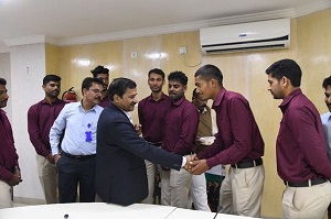 सीएमडी श्री मनोज कुमार ने माइन रेस्क्यू टीम से की मुलाकात,दी जीत की बधाई
