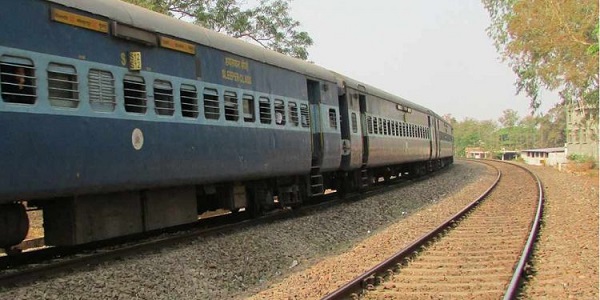 रेल मंत्रालय ने पांच रेलवे इंजीनियर्स प्रादेशिक सेना रेजिमेंट को भंग करने का लिया निर्णय