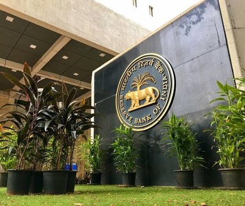 भारतीय रिज़र्व बैंक ने किया मुथूट व्हीकल फाइनेंस, एको इंडिया का प्रमाणपत्र रद्द