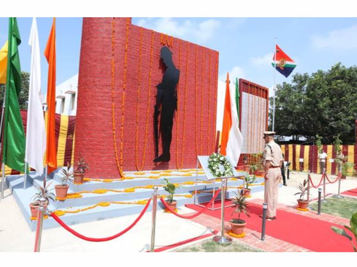 जगजीवन आरपीएफ अकादमी लखनऊ में नवनिर्मित राष्ट्रीय शहीद स्मारक का अनावरण किया गया; पढ़ें पूरी ख़बर